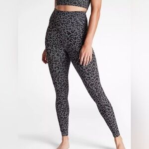 Athleta Elation Ultra High Rise Tights - Grey Leopard Leggings - Size Small Tall
